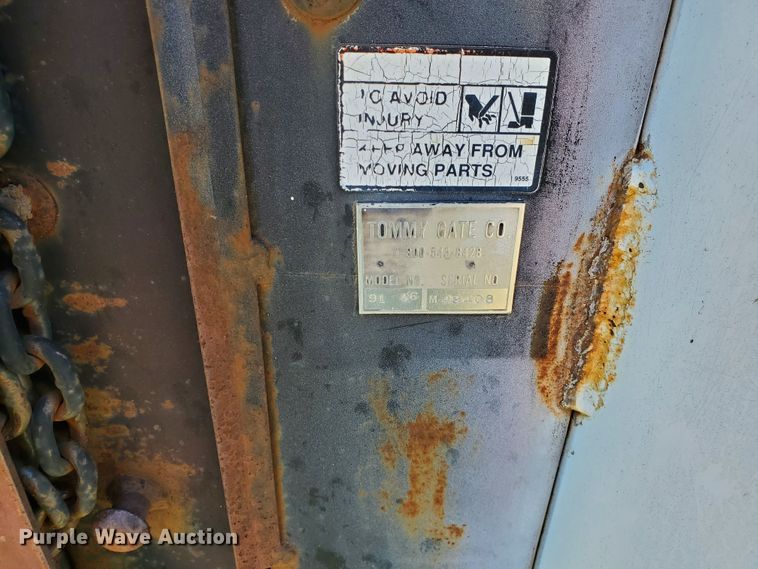 image for item DF8972 1989 Ford Econoline E350  box truck