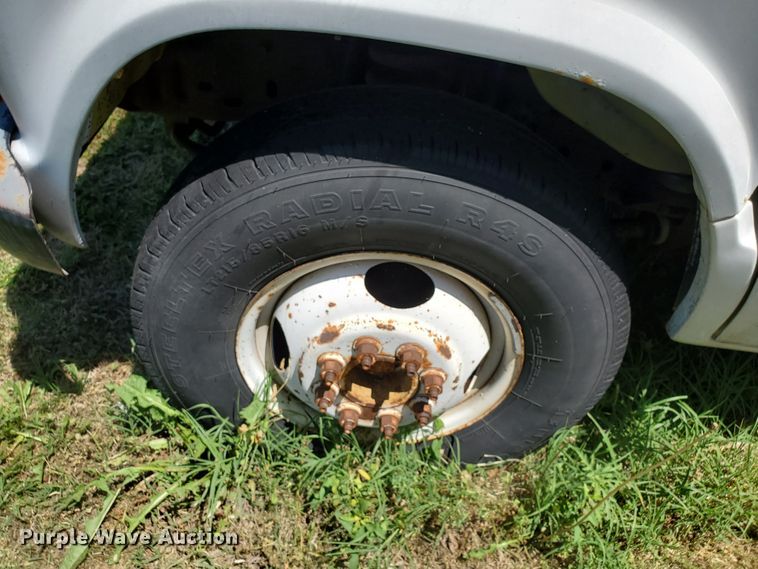 image for item DF8972 1989 Ford Econoline E350  box truck