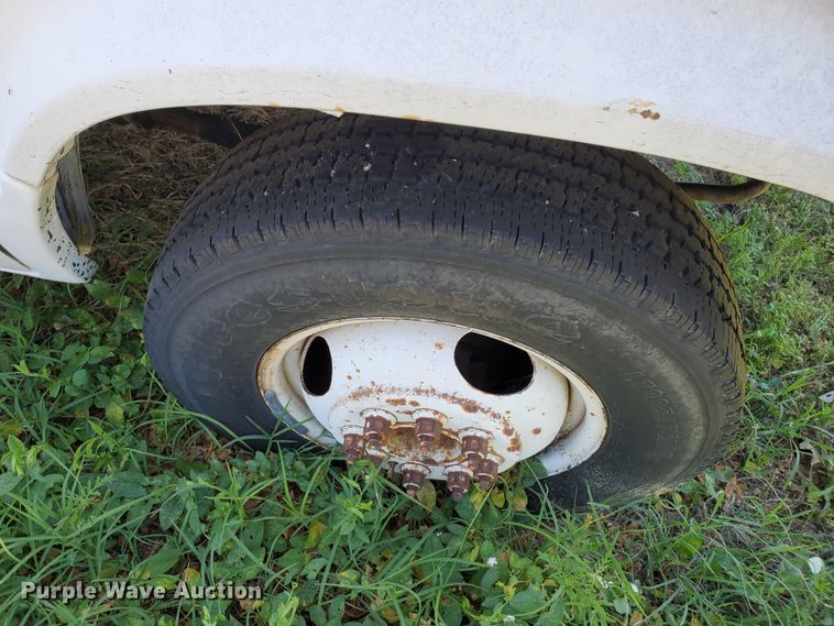 image for item DF8972 1989 Ford Econoline E350  box truck