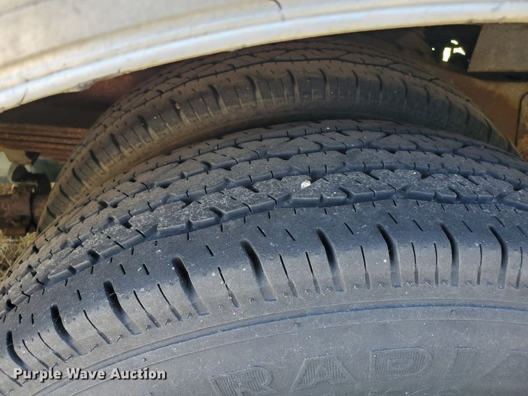 image for item DF8972 1989 Ford Econoline E350  box truck