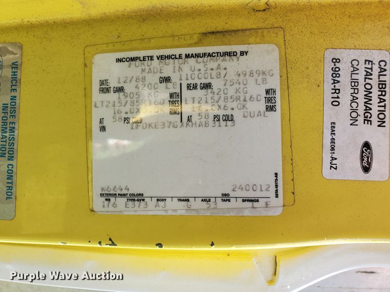 image for item DF8972 1989 Ford Econoline E350  box truck