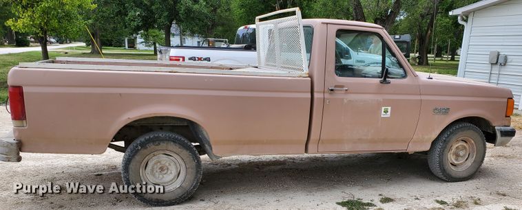image for item DF8988 1987 Ford F150  pickup truck