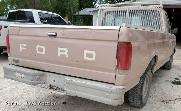 image for item DF8988 1987 Ford F150  pickup truck
