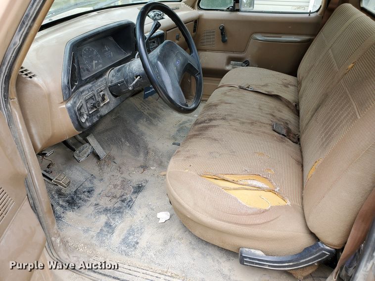 image for item DF8988 1987 Ford F150  pickup truck