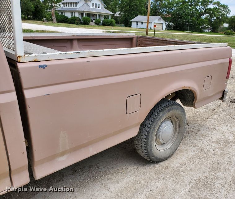 image for item DF8988 1987 Ford F150  pickup truck