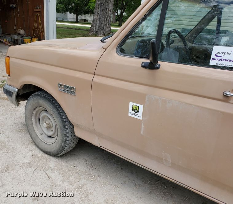 image for item DF8988 1987 Ford F150  pickup truck