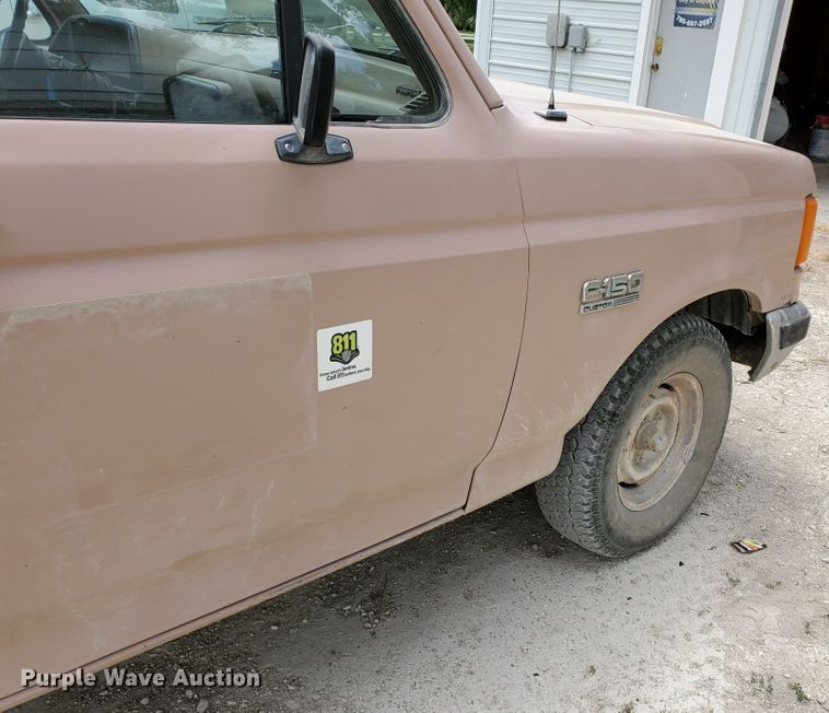 image for item DF8988 1987 Ford F150  pickup truck