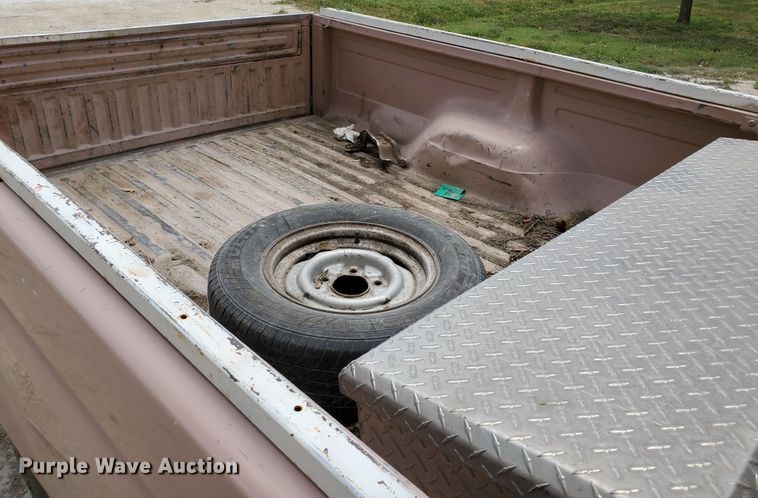 image for item DF8988 1987 Ford F150  pickup truck