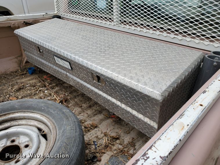 image for item DF8988 1987 Ford F150  pickup truck