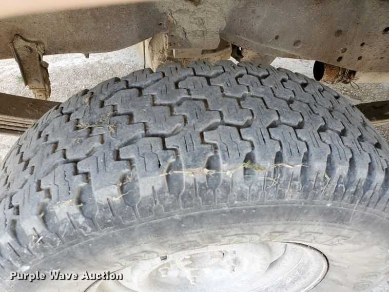 image for item DF8988 1987 Ford F150  pickup truck