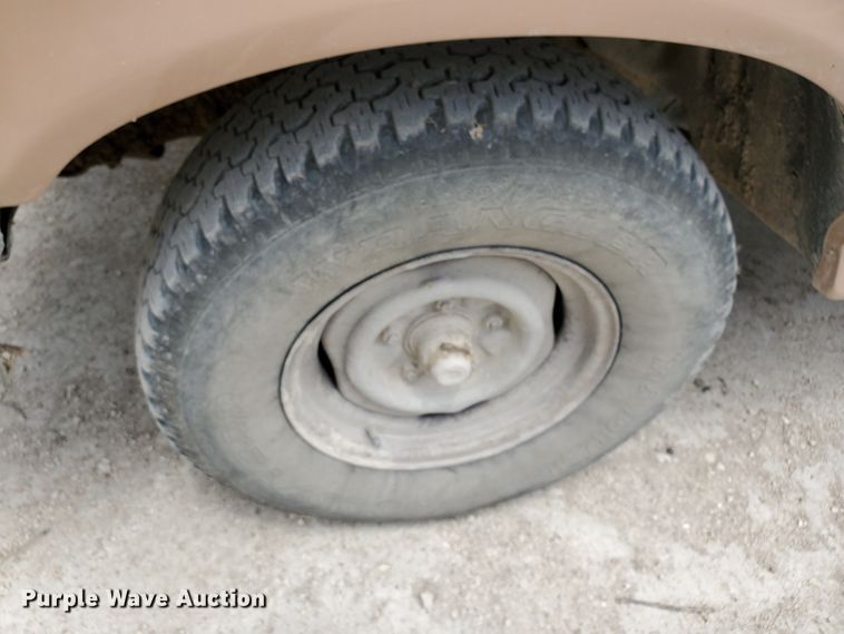 image for item DF8988 1987 Ford F150  pickup truck