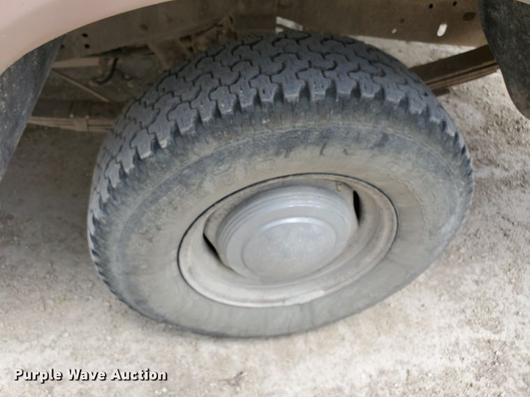 image for item DF8988 1987 Ford F150  pickup truck