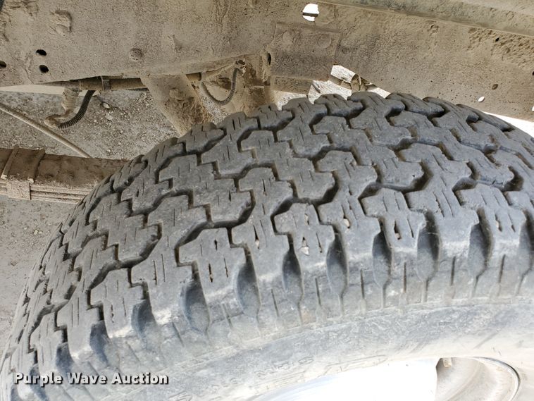 image for item DF8988 1987 Ford F150  pickup truck