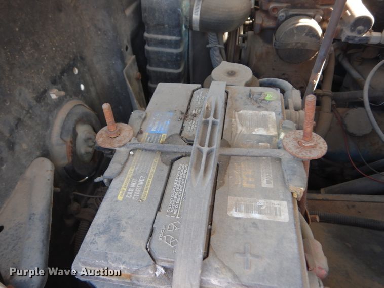 image for item DG6321 1989 GMC Sierra  bucket truck