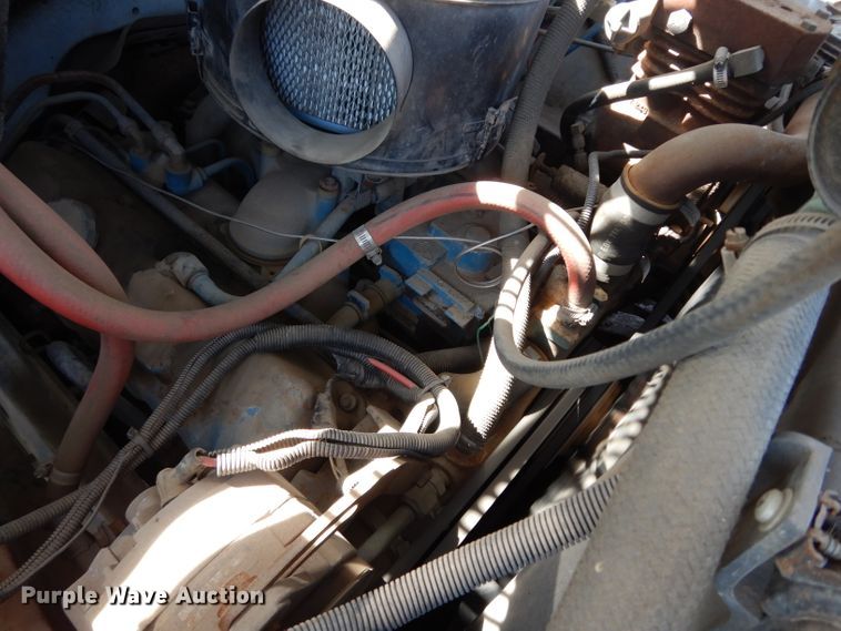 image for item DG6321 1989 GMC Sierra  bucket truck