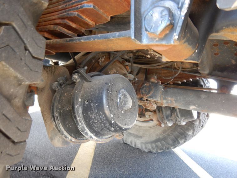 image for item DG6321 1989 GMC Sierra  bucket truck
