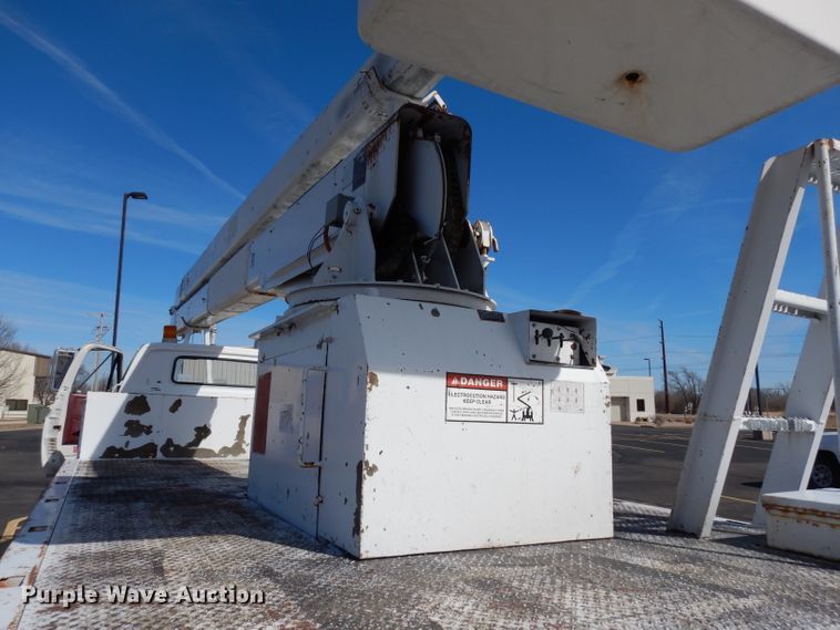 image for item DG6321 1989 GMC Sierra  bucket truck