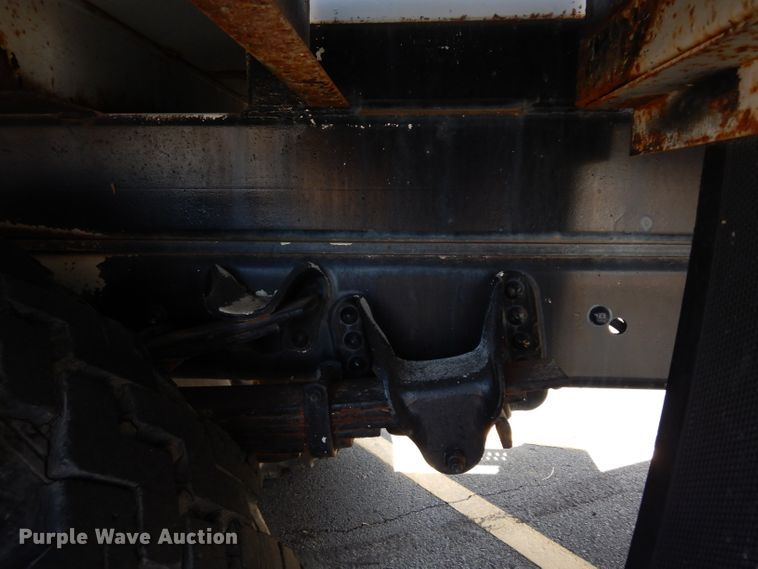 image for item DG6321 1989 GMC Sierra  bucket truck