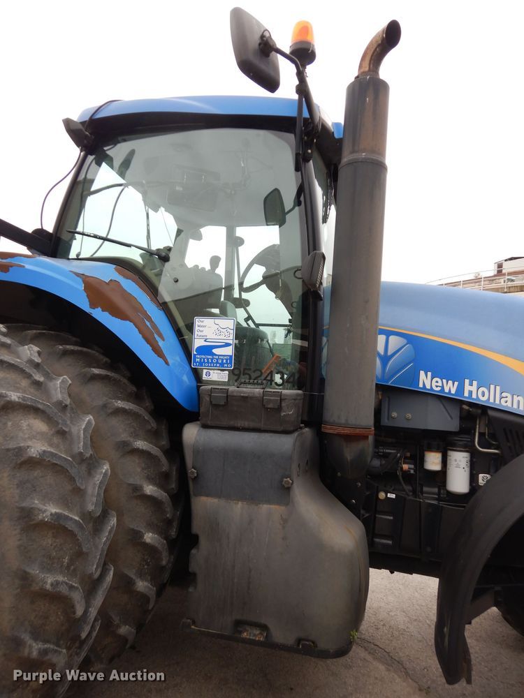 image for item DG6498 2006 New Holland TG215 tractor