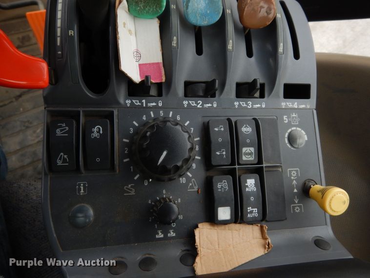 image for item DG6498 2006 New Holland TG215 tractor