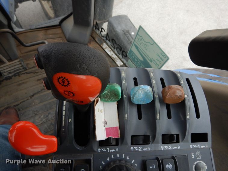 image for item DG6498 2006 New Holland TG215 tractor