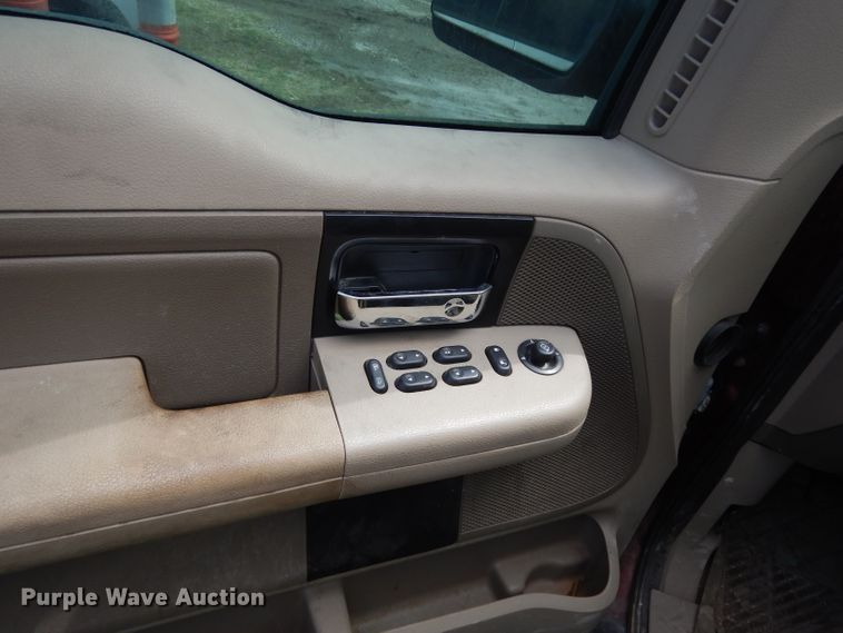 image for item DG6760 2006 Ford F150  SuperCab pickup truck