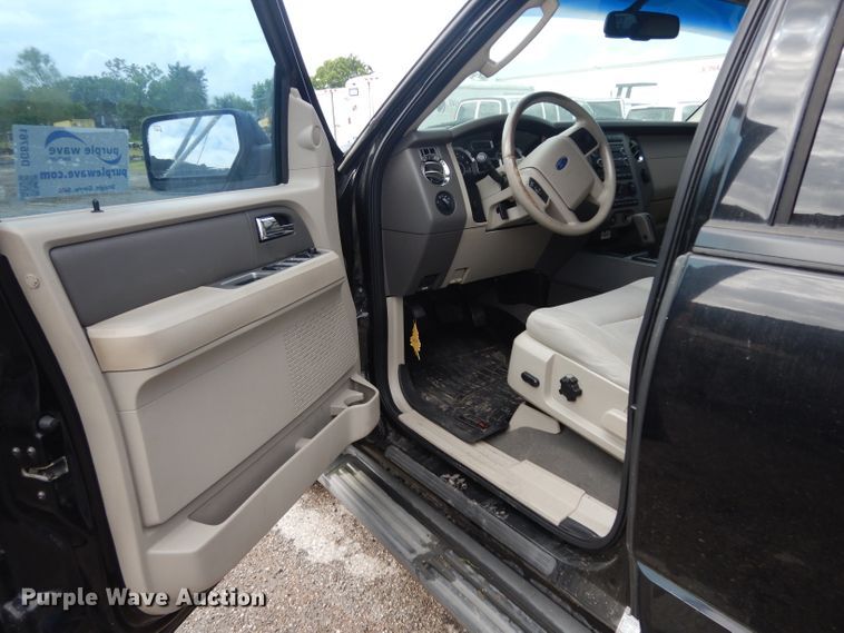 image for item DG6761 2008 Ford Expedition XLT  SUV