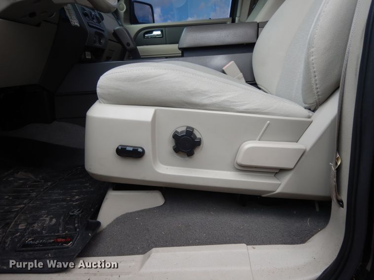 image for item DG6761 2008 Ford Expedition XLT  SUV