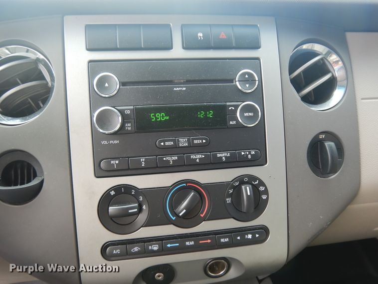 image for item DG6761 2008 Ford Expedition XLT  SUV