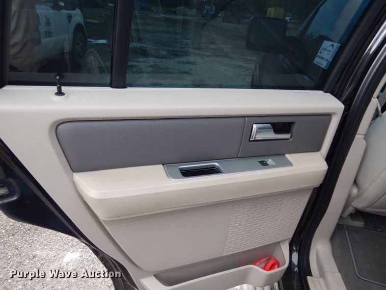 image for item DG6761 2008 Ford Expedition XLT  SUV