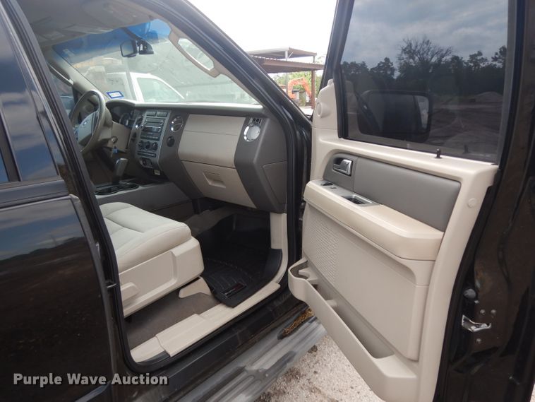 image for item DG6761 2008 Ford Expedition XLT  SUV