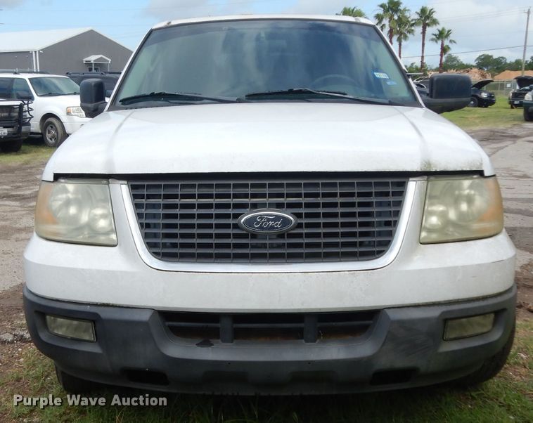image for item DG6764 2004 Ford Expedition XLT  SUV