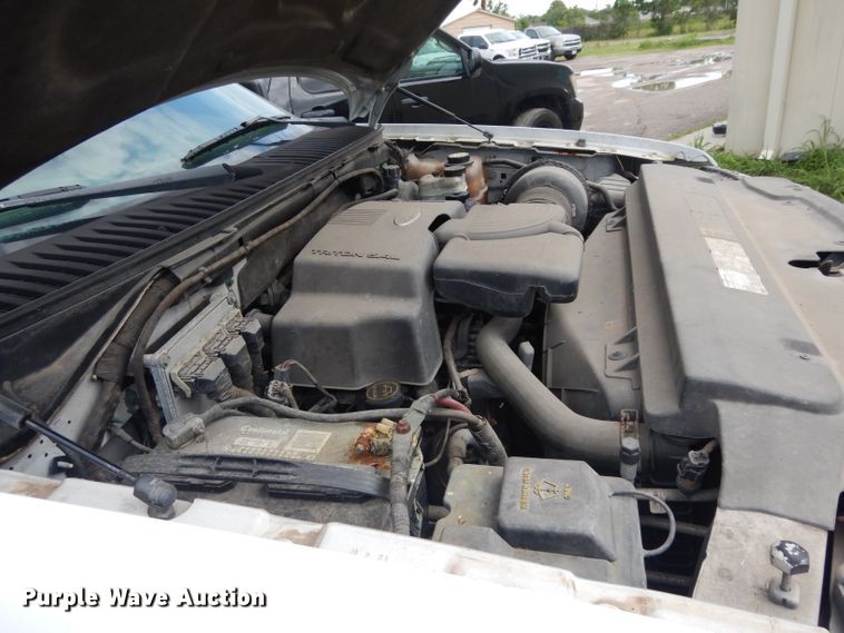 image for item DG6764 2004 Ford Expedition XLT  SUV