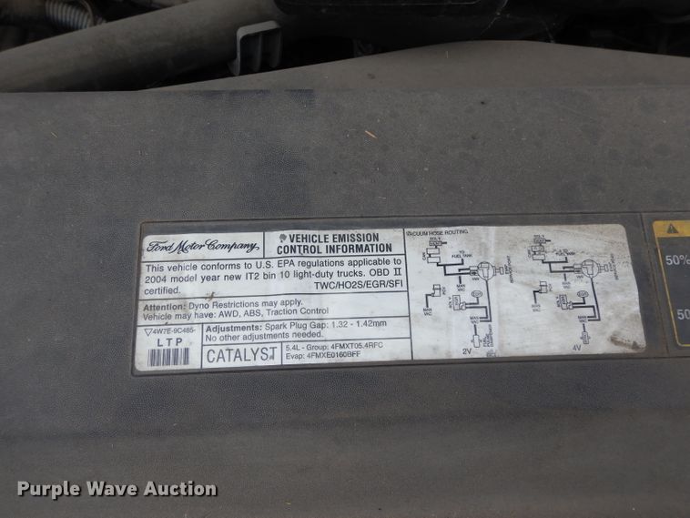 image for item DG6764 2004 Ford Expedition XLT  SUV