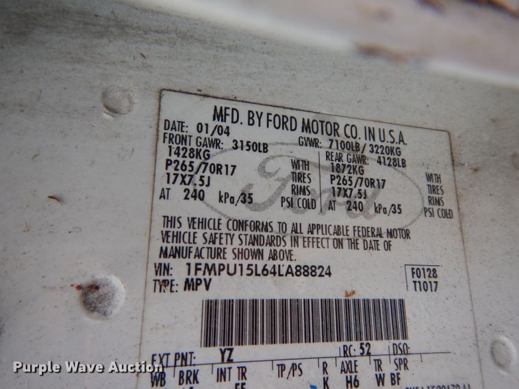 image for item DG6764 2004 Ford Expedition XLT  SUV