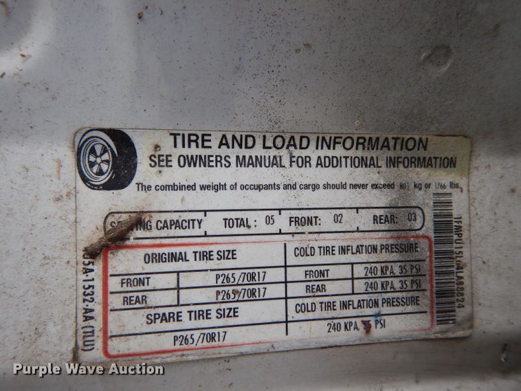 image for item DG6764 2004 Ford Expedition XLT  SUV