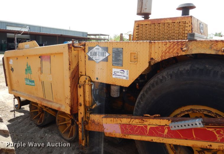 image for item DG6769 Blaw-Knox PF-172B  paver