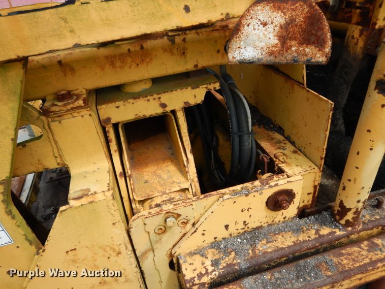 image for item DG6769 Blaw-Knox PF-172B  paver