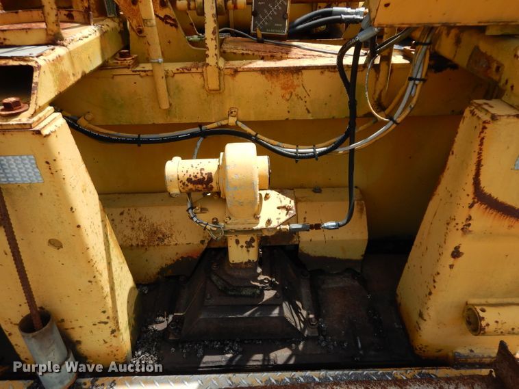 image for item DG6769 Blaw-Knox PF-172B  paver