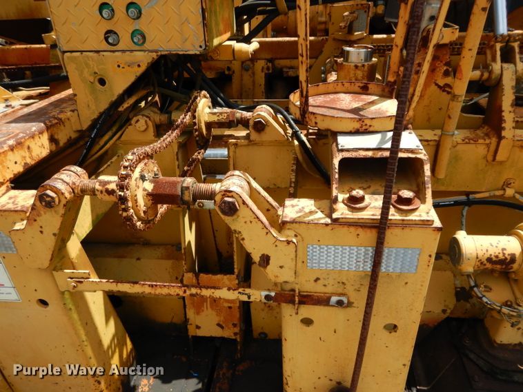 image for item DG6769 Blaw-Knox PF-172B  paver