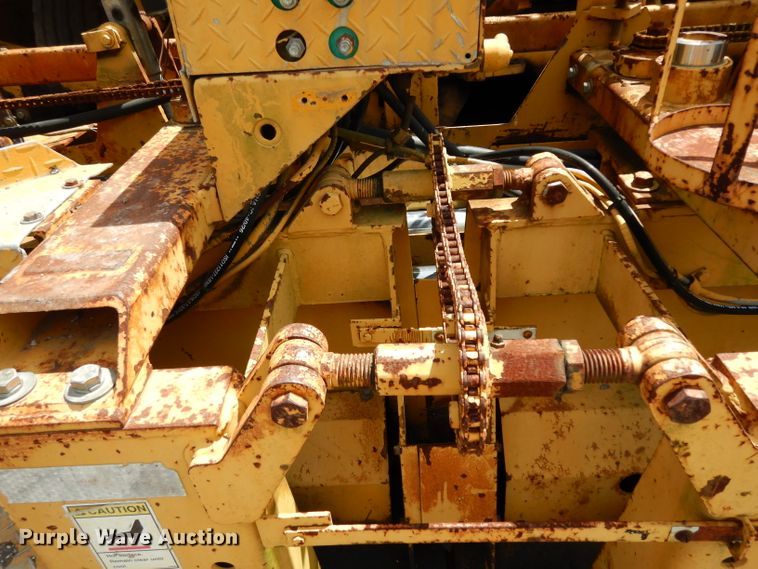 image for item DG6769 Blaw-Knox PF-172B  paver