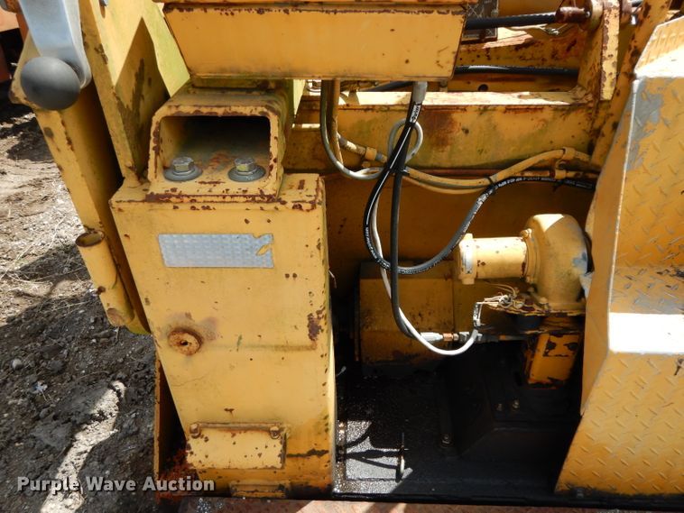 image for item DG6769 Blaw-Knox PF-172B  paver