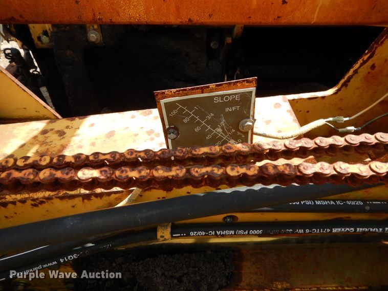 image for item DG6769 Blaw-Knox PF-172B  paver