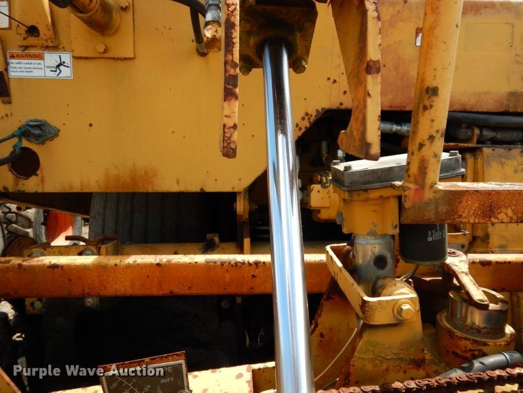 image for item DG6769 Blaw-Knox PF-172B  paver