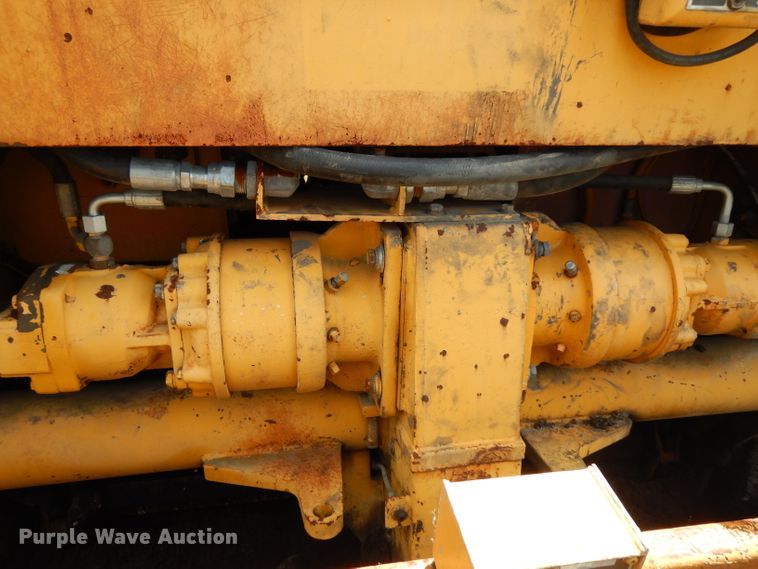 image for item DG6769 Blaw-Knox PF-172B  paver