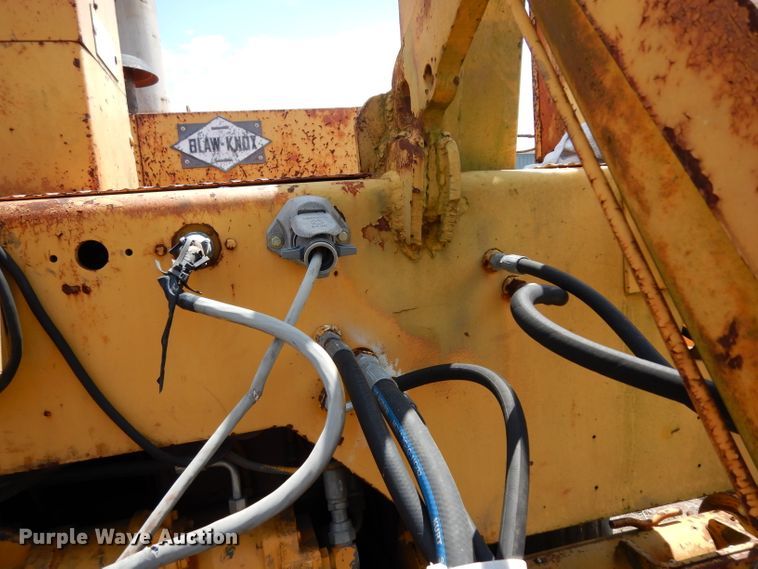 image for item DG6769 Blaw-Knox PF-172B  paver