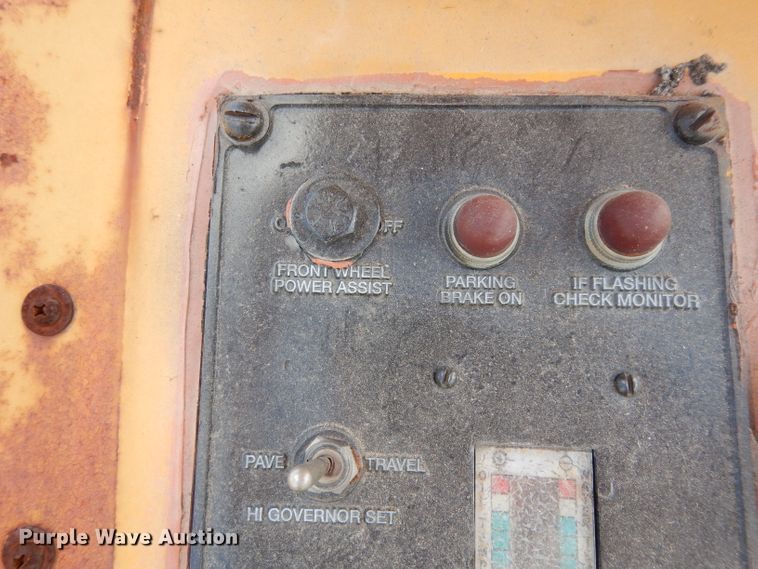 image for item DG6769 Blaw-Knox PF-172B  paver