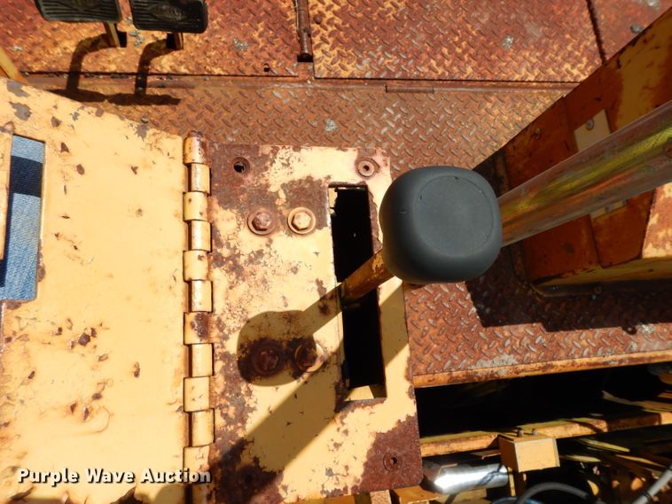 image for item DG6769 Blaw-Knox PF-172B  paver