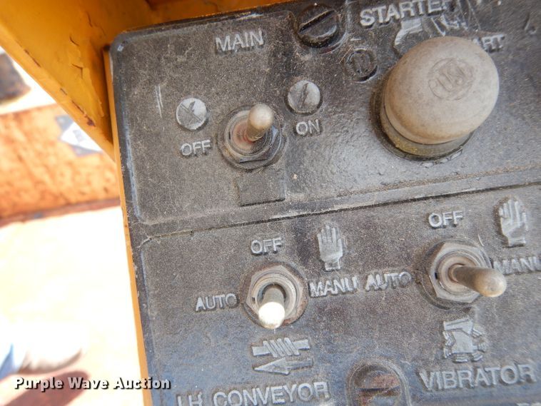 image for item DG6769 Blaw-Knox PF-172B  paver