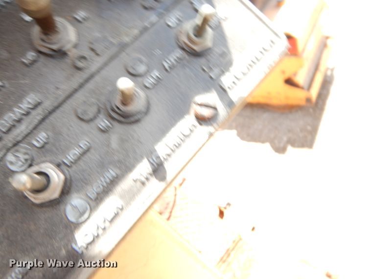 image for item DG6769 Blaw-Knox PF-172B  paver